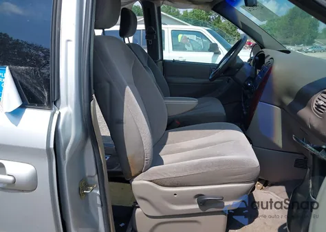 2002 Chrysler Town & Country Ex from USA, damaged, VIN 2C8GP74L92R660682